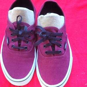 Vans DOHENY Size 6M 7.5W